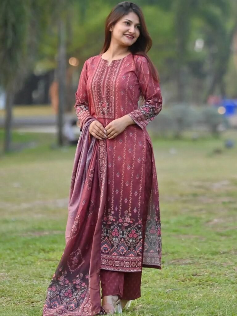 MaroonPrintedCrepeStraightKurtaWithTrousers Dupatta Libas 768x1024